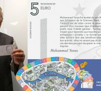 Muhammad YUNUS, prix Nobel et surnommé «banquier des pauvres» découvre Dilemme